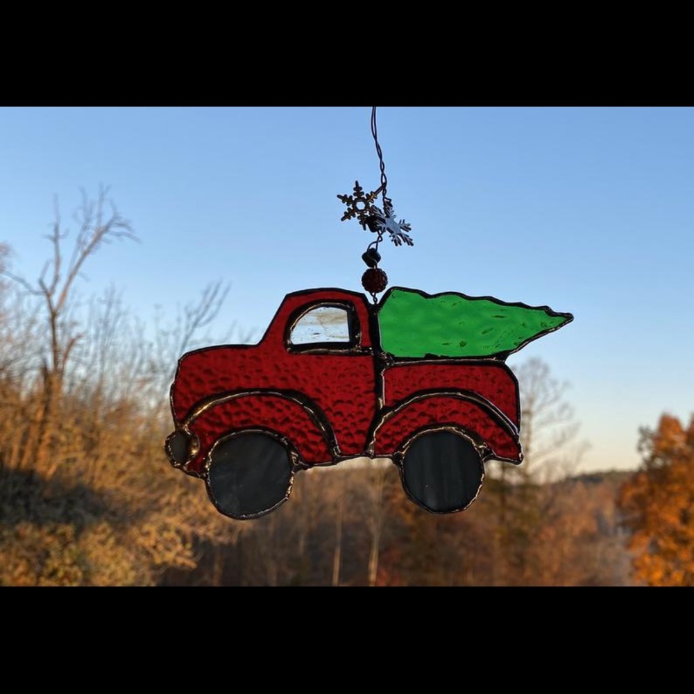 The Red Christmas Truck
